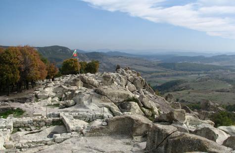 Perperikon---grad-izsechen-v-skalite